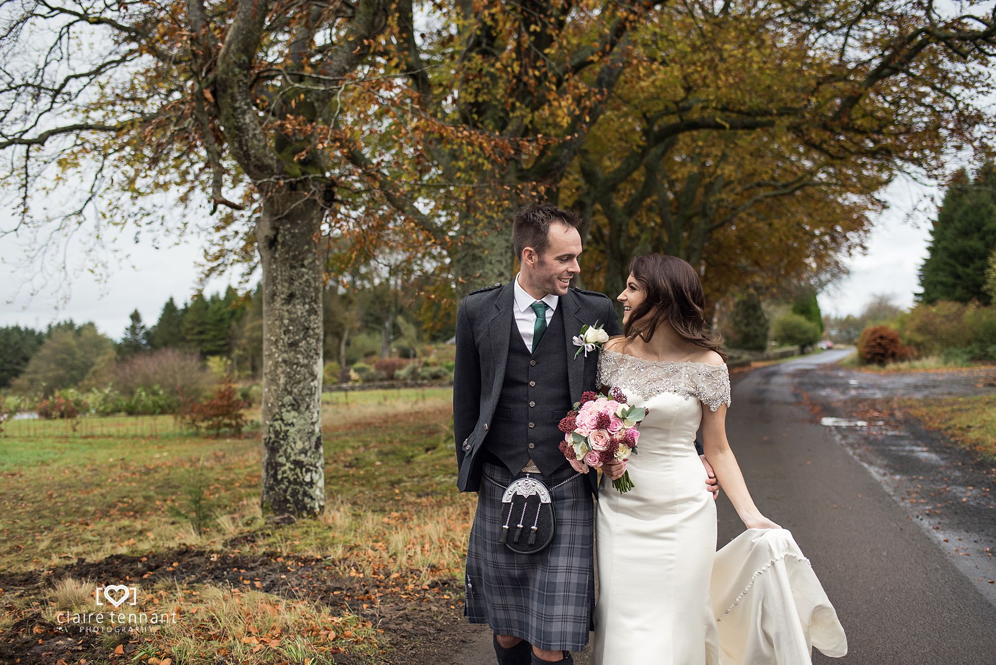 Harburn barn wedding photography